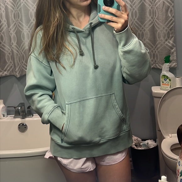 Aritzia Tna sweater - Picture 2 of 8